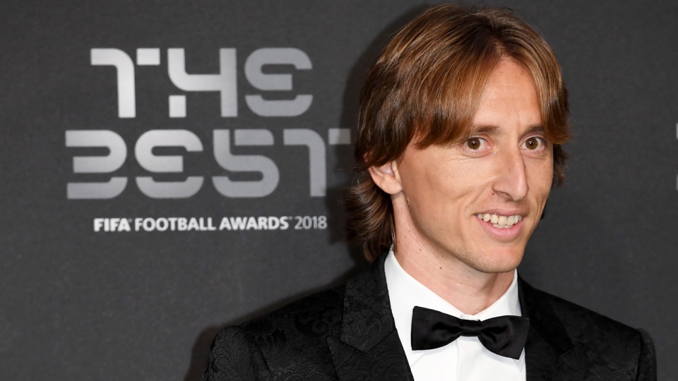 Chorwat Luka Modrić, najlepszy piłkarz 2018 roku FIFA. Fot. PAP/EPA/FACUNDO ARRIZABALAGA