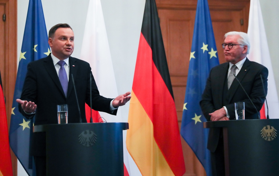 W naszym kraju nie ma ani jednej partii, która byłaby przeciwko UE, czy byłaby partią eurosceptyczną - powiedział we wtorek prezydent Andrzej Duda na konferencji prasowej z prezydentem RFN Frankiem-Walterem Steinmeierem. Fot. PAP/EPA