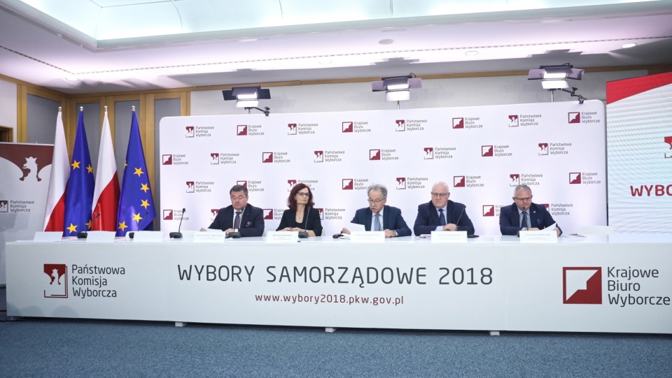 Konferencja Państwowej Komisji Wyborczej. Fot. PAP/Tomasz Gzell