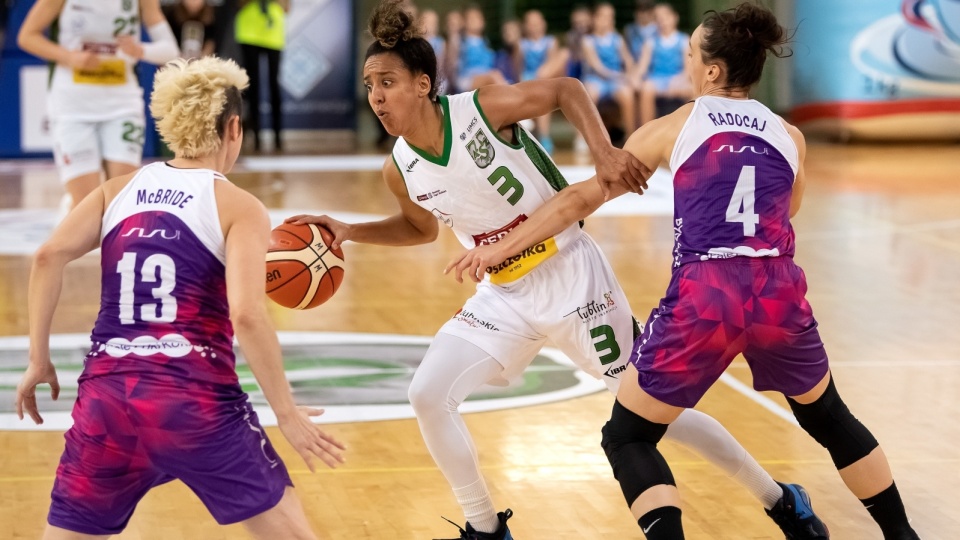Pszczółka AZS Lublin kontra Artego Bydgoszcz (67:76) w 4. kolejce ekstraklasy koszykarek 2018/2019. Fot. PAP/Wojciech Pacewicz