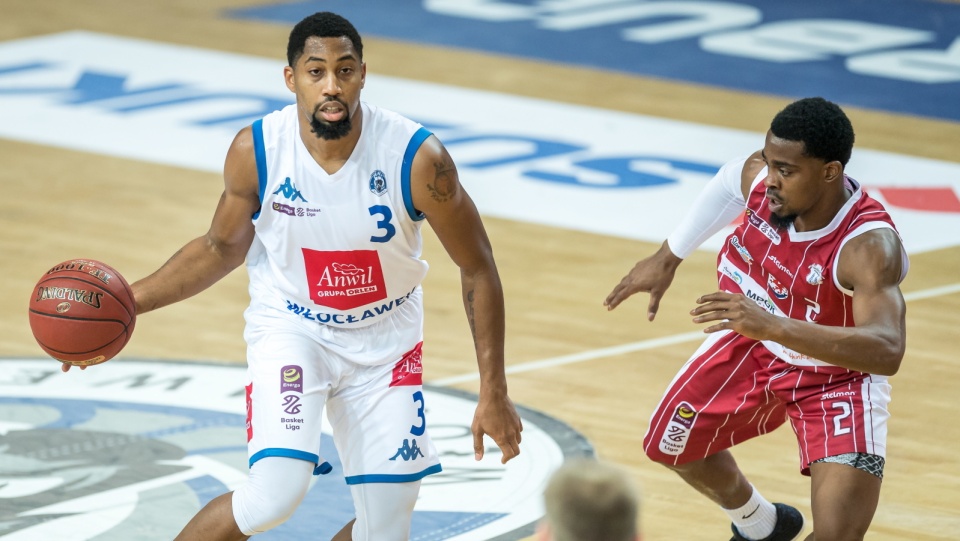 Zdjęcie z meczu Anwil Włocławek kontra Spójnia Stargard (80:81) w 5. kolejce ekstraklasy koszykarzy 2018/2019. Fot. PAP/Tytus Żmijewski