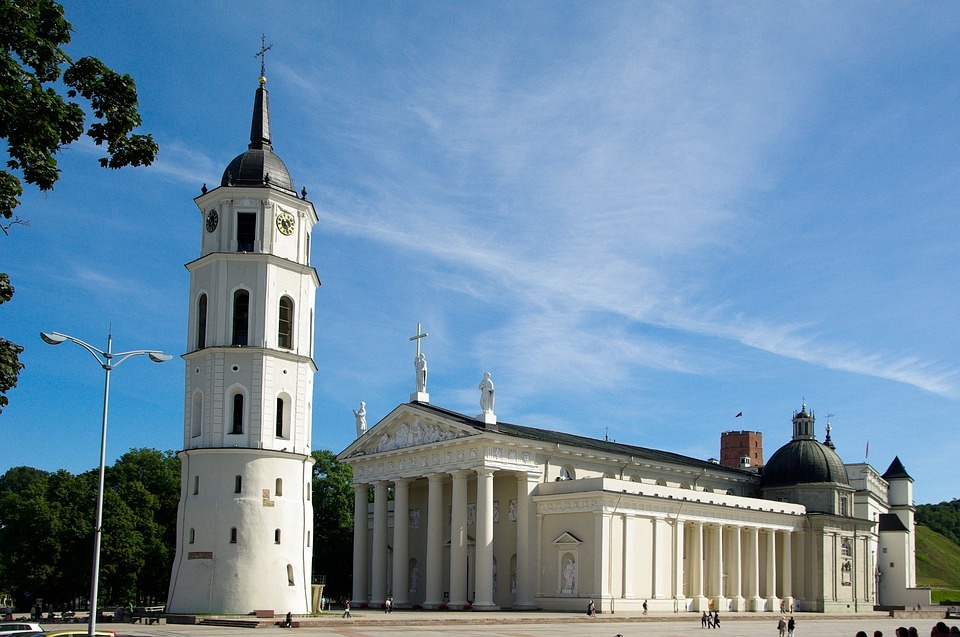 Bazylika archikatedralna św. Stanisława i św. Władysława w Wilnie. Fot. Pixabay.com