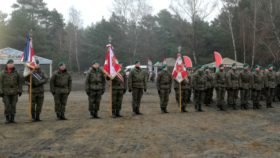 W programie toruńskich uroczystości była msza święta, apel pamięci i ćwiczenia bojowe na poligonie. Fot. Michał Zaręba