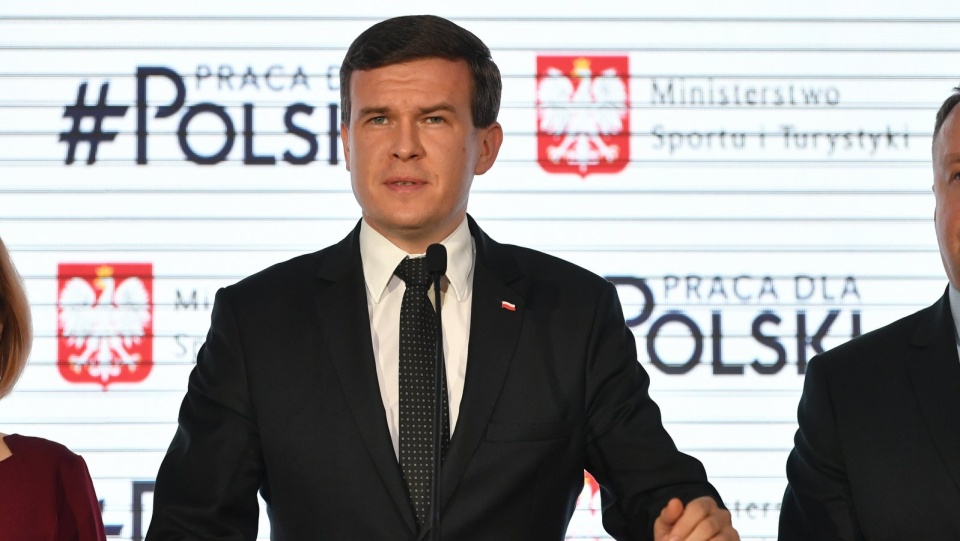 Minister zwrócił uwagę na fundamenty, czyli sport powszechny, dzieci i młodzieży. Według przytoczonych danych, nakłady na ten obszar wzrosły z 117 667 000 zł w 2015 roku do 226 500 000 zł w 2018. Fot. PAP/Bartłomiej Zborowski