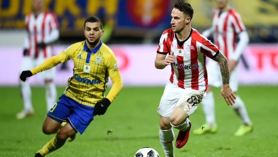 Zdjęcie z meczu Arka Gdynia kontra Cracovia w 18. kolejce ekstraklasy piłkarskiej 2018/2019. Fot. PAP/Marcin Gadomski