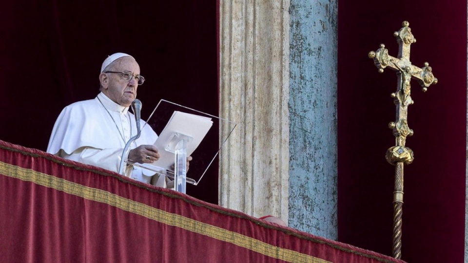 Papież Franciszek apelował o braterstwo między ludźmi różnych idei, o wzajemny szacunek i słuchanie drugiej osoby. Fot. PAP/EPA/ANGELO CARCONI