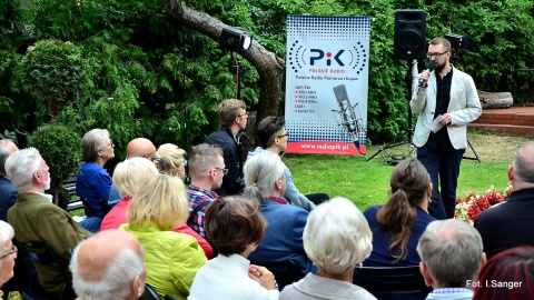 Koncert Krzysztofa Iwaneczki w ogrodzie Polskiego Radia PiK