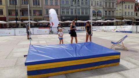 Lekkoatletyczne miasteczko stanęło na Starym Rynku w Bydgoszczy. Fot. Kamila Zroślak