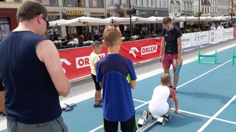 Lekkoatletyczne miasteczko stanęło na Starym Rynku w Bydgoszczy. Fot. Kamila Zroślak