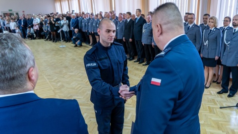 W Komendzie Wojewódzkiej Policji w Bydgoszczy odbyło się uroczyste ślubowanie przyjętych do służby policjantów. Fot. Policja