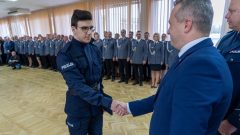 W Komendzie Wojewódzkiej Policji w Bydgoszczy odbyło się uroczyste ślubowanie przyjętych do służby policjantów. Fot. Policja