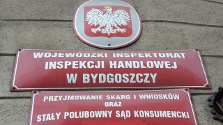 Żywność z terminem sprzed trzech lat.Takie produkty sprzedają w regionie