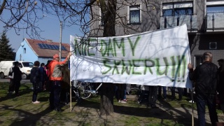 W Strzelnie protestują. Nie chcą ronda w miejscu skweru