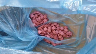 Kilogramy narkotyków trzymał w mieszkaniu i na działce [zdjęcia, wideo]