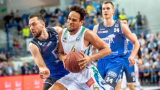 Ekstraklasa koszykarzy - triumfy Anwilu i Polskiego Cukru Toruń w ostatniej kolejce