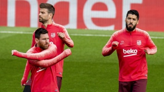 Piłkarska Liga Mistrzów - Barcelona i Ajax blisko awansu