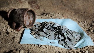 Archeolodzy znaleźli skarb ukryty w zabytkowym kościele w Barczewie [zdjęcia]