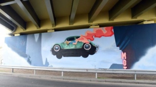 Garbus leci nad Bydgoszczą. Taki mural ozdobi nowy bydgoski wiadukt