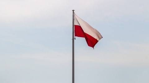2 maja - Dzień Flagi. Niepodległość w kolorze biało-czerwonym