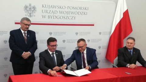 Akt notarialny dla Wód Polskich. Nowa instytucja ma oficjalnie swoją siedzibę