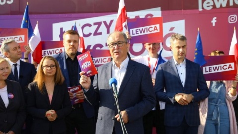 Lewica rozpoczęła przedwyborczy objazd lewicobusem po Polsce