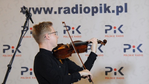 Michał Nowak gra Kaprysy Paganiniego. Koncert festiwalu Muzyka w willi Blumwego