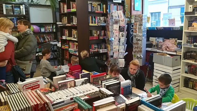 Tort w księgarni, lekcje z mistrzami, rośliny na... lodzie Afisze są pełen atrakcji [przewodnik na weekend]