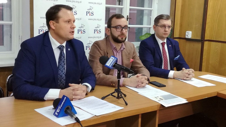 Konferencja radnych Prawa i Sprawiedliwości w toruńskiej radzie miasta. Fot. Michał Zaręba