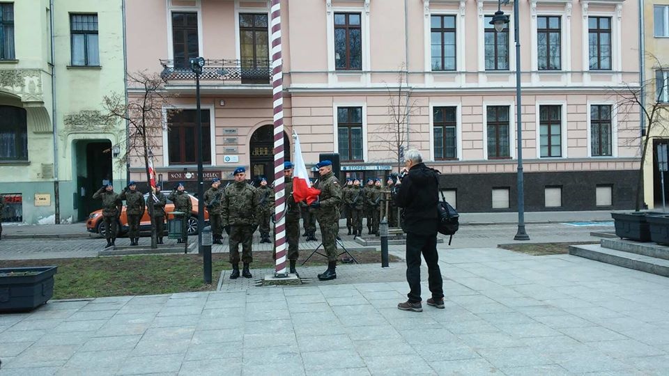 Obchody 99. rocznicy powrotu Bydgoszczy do Macierzy odbywały w katedrze i na Placu Wolności/fot. Damian Klich