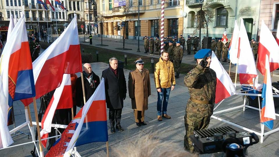 Obchody 99. rocznicy powrotu Bydgoszczy do Macierzy odbywały w katedrze i na Placu Wolności/fot. Damian Klich