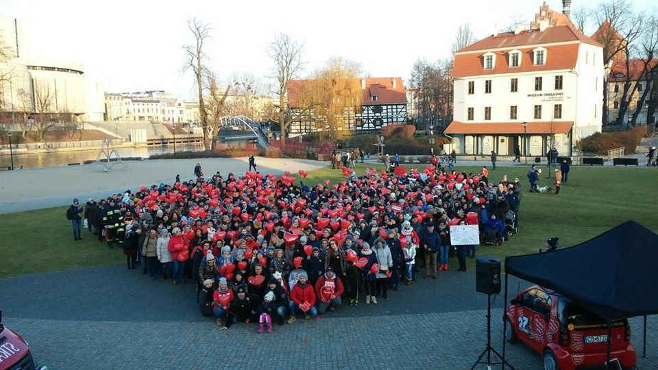 Akcja "Murem za Owsiakiem" na bydgoskiej Wyspie Młyńskiej/fot. Damian Klich