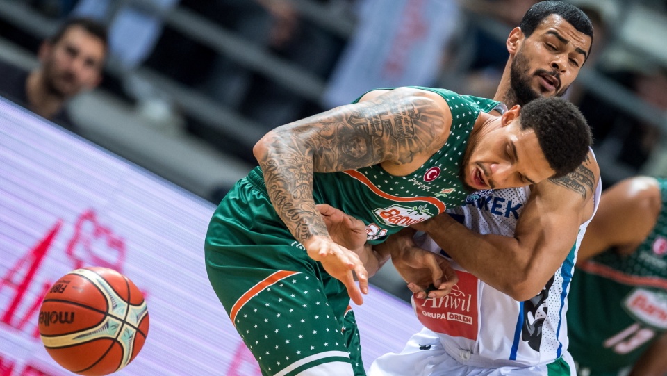 Zdjęcie z meczu Anwil Włocławek kontra Banvit Bandirma w 13. kolejce grupy A koszykarskiej Ligi Mistrzów. Fot. PAP/Tytus Żmijewski