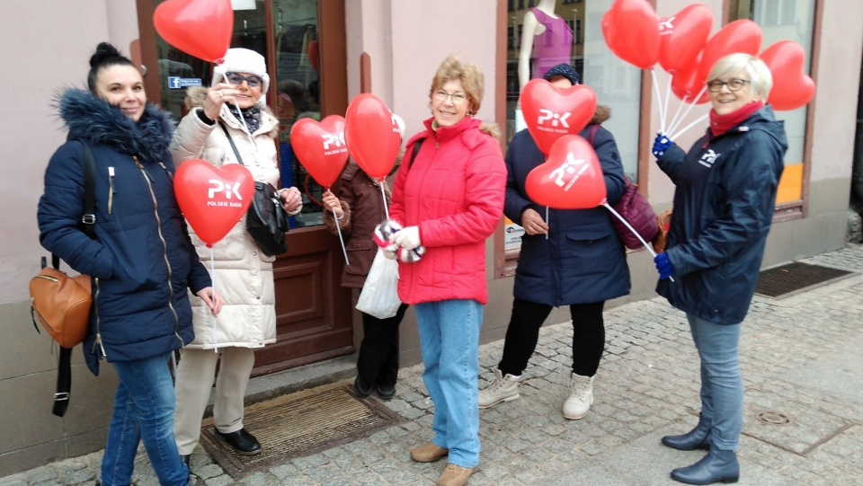 Walentynkowa pobudka odbyła się też w Toruniu. Fot. Zdzisław Nawrat