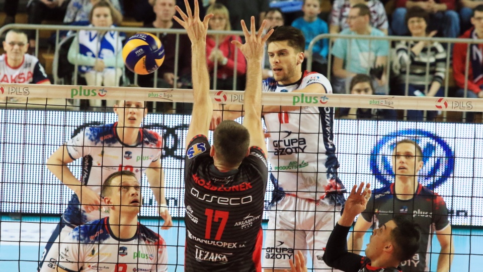 Zdjęcie z meczu ZAKSA Kędzierzyn-Koźle kontra Asseco Resovia Rzeszów w 20. kolejce ekstraklasy siatkarzy 2018/2019. Fot. PAP/Krzysztof Świderski