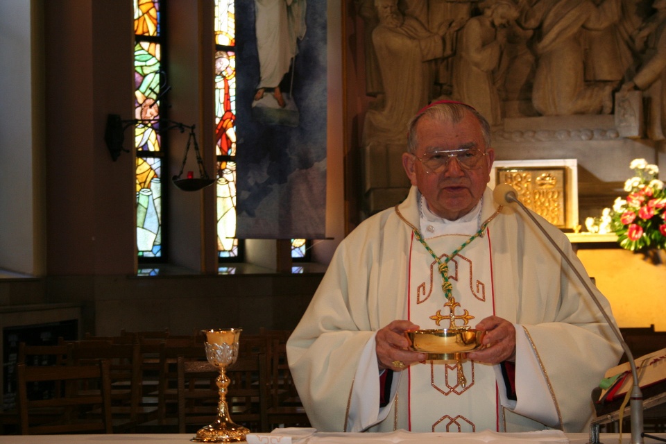 Biskup Alojzy Orszulik zmarł w wieku 90 lat/fot. Wikipedia