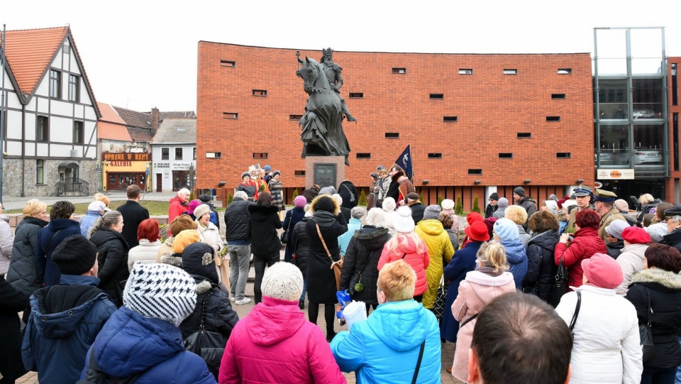 Imieniny króla Kazimierza Wielkiego zorganizował dziś Kazimierzowski Uniwersytet Trzeciego Wieku. Fot. Bydgoszcz.pl