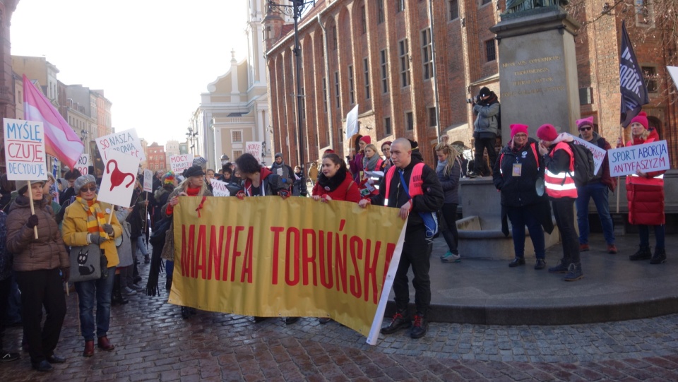 W manifestacji uczestniczyły osoby w różnym wieku, i mężczyźni i kobiety. Fot. Michał Zaręba