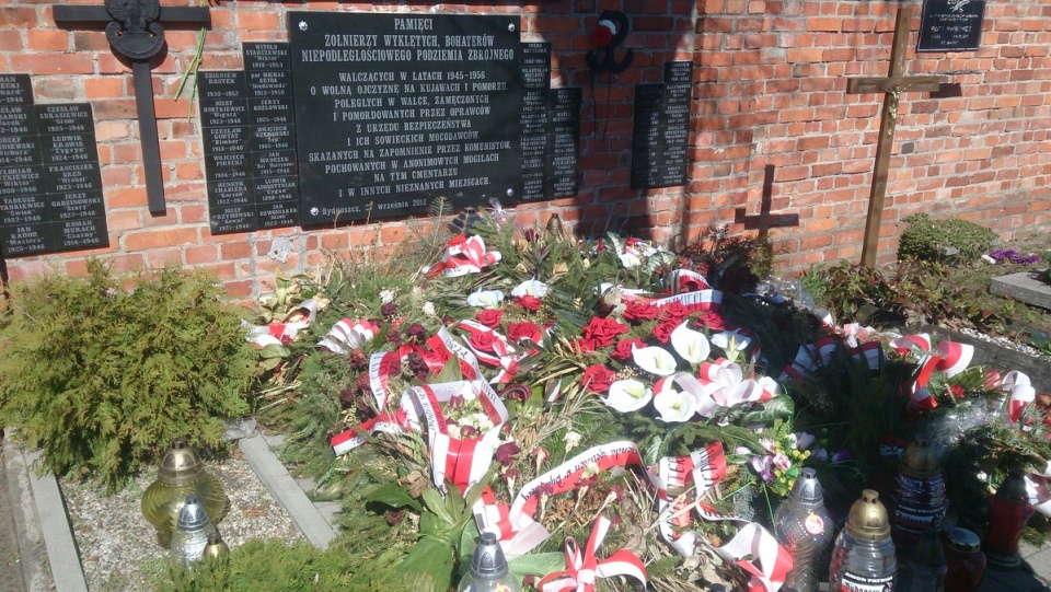 Ekshumacje na cmentarzu przy ul. Kcyńskiej/fot. Jolanta Fischer