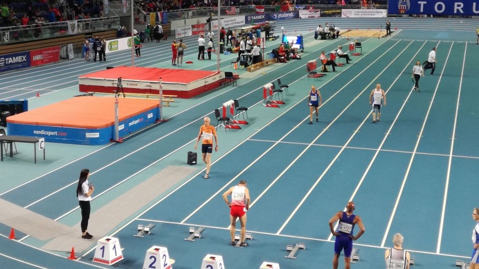 Na halowych Mistrzostwach Świata Weteranów w Lekkiej Atletyce w Toruniu nasza przedstawicielka stanęła dwukrotnie na podium/fot. Bartosz Kustra