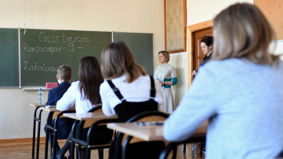 Egzamin ósmoklasisty jest przeprowadzany po raz pierwszy, co jest konsekwencją wprowadzenia reformy edukacji – wydłużenia nauki w szkołach podstawowych z sześciu do ośmiu lat/fot. Wojciech Pacewicz, PAP