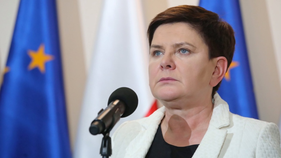 Wicepremier Szydło, nawiązując do czwartkowych obrad Rady Dialogu Społecznego podkreślała, że strona rządowa liczyła na to, iż partnerzy społeczni przedstawią nowe propozycje. Fot. PAP/Tomasz Gzell