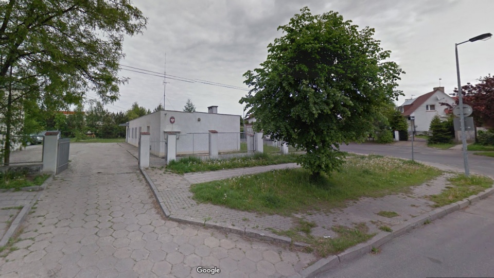Nowy posterunek ma powstać przy ul. Sardynkowej w Bydgoszczy, w miejscu istniejącego obiektu rewiru dzielnicowych. Fot. Google Street View
