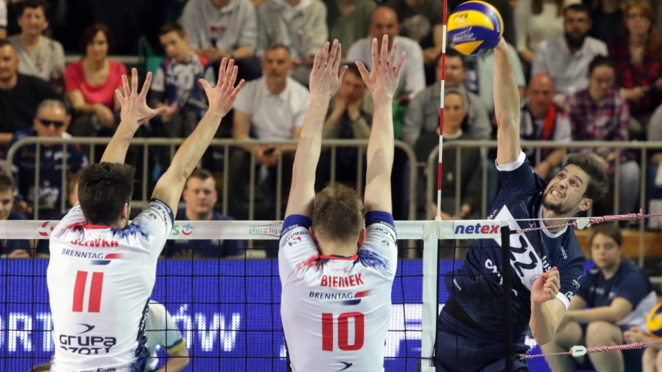 Zdjęcie z pierwszego meczu finałowego ekstraklasy siatkarzy 2018/2019 ZAKSA Kędzierzyn-Koźle kontra ONICO Warszawa. Fot. PAP/Krzysztof Świderski