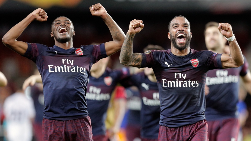 Piłkarze Arsenalu Londyn (na zdjęciu) cieszą się z awansu do finału Ligi Europy 2019. Fot. PAP/EPA/Kai Foersterling
