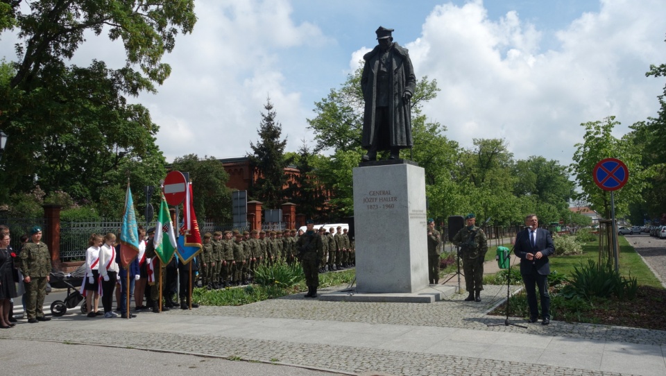 Uroczystość pod pomnikiem gen. Hallera. Fot. Michał Zaręba