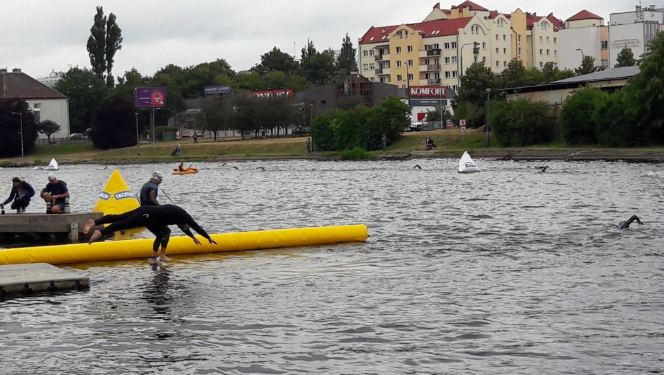 To już piąta, jubileuszowa edycja Triathlonu w samym centrum Bydgoszczy. Fot. Tatiana Adonis