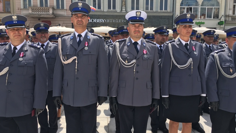 Oficjalna uroczystość, poprzedzona mszą w katedrze, odbyła się na Starym Rynku w Bydgoszczy. Fot. Elżbieta Rupniewska