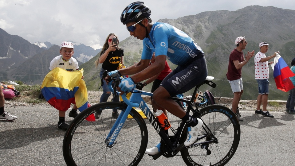 Na zdjęciu Nairo Quintana podczas 18. etapu Tour de France 2019. Fot. PAP/EPA/GUILLAUME HORCAJUELO