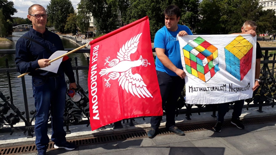 Pikieta Ruchu Narodowego na ul. Mostowej w Bydgoszczy. Fot. Kamila Zroślak