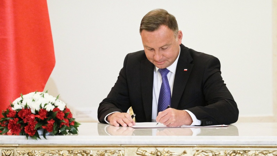 W ciągu 4 lat swojej prezydentury Andrzej Duda podpisał 229 ustaw, zrealizował 104 wizyty krajowe i 22 zagraniczne. Fot. PAP/Paweł Supernak